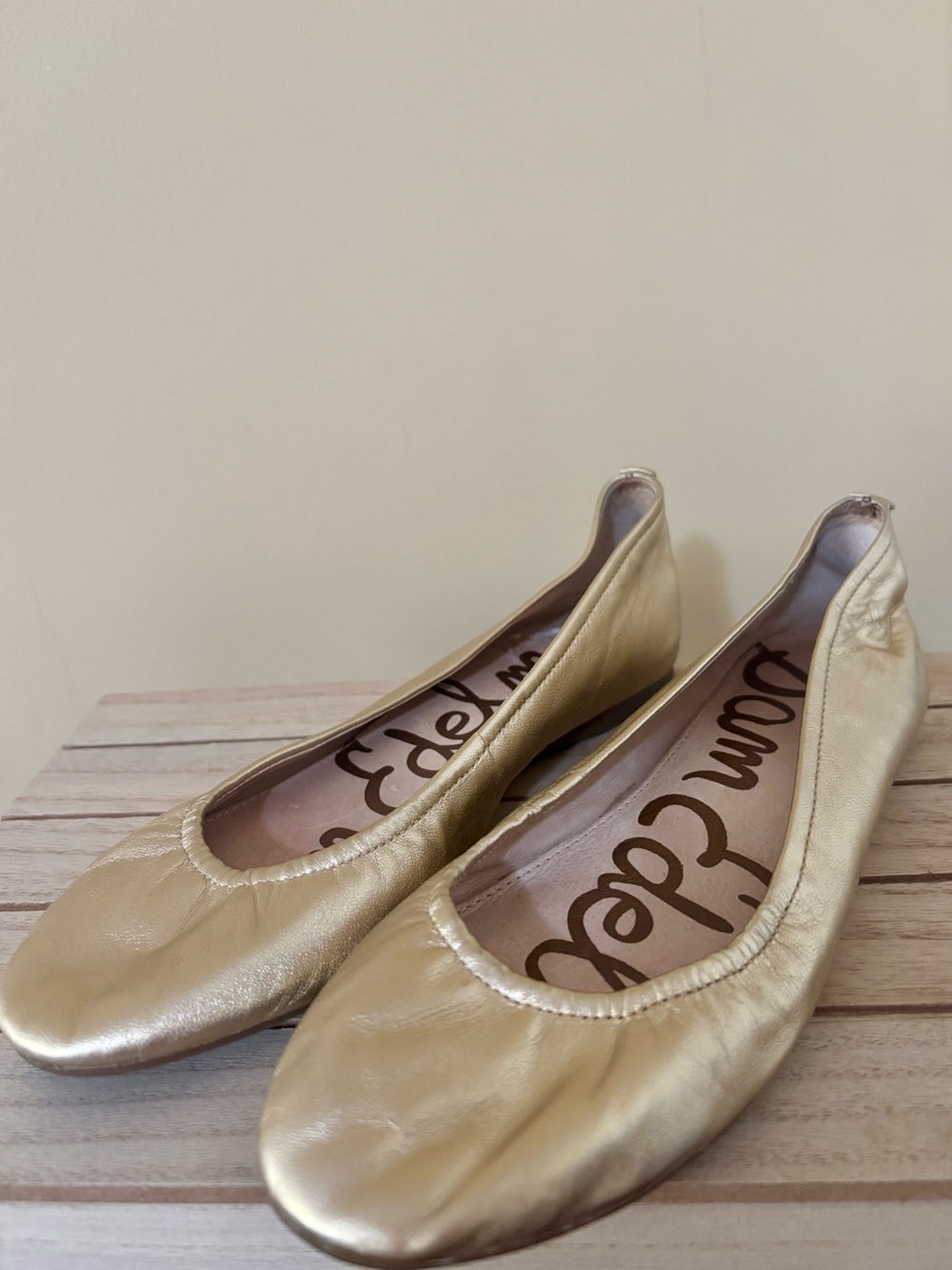 Sam Edelman| Gold Leather Ballet Flats w/Charms Sz 6